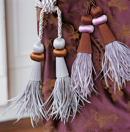 EMPIRE SILK TIEBACK