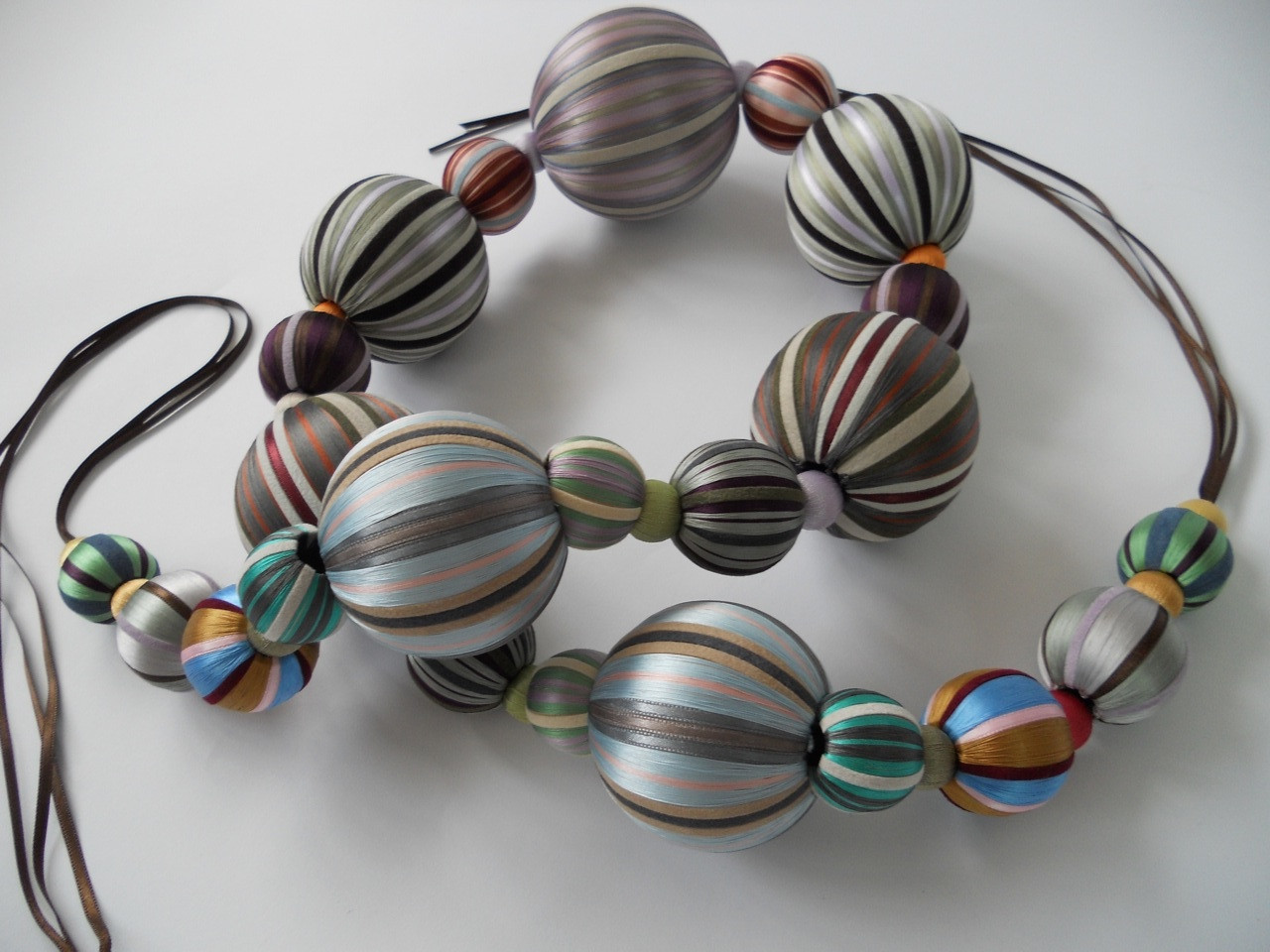 TEMARI TIE-BAND